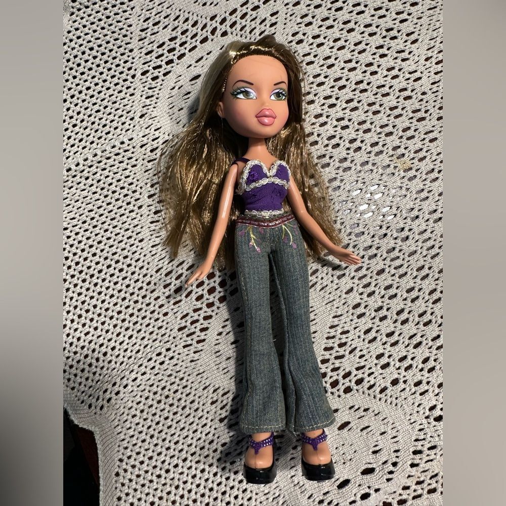 Bratz Doll “Funk Out”  Fianna 10” Doll MGA
